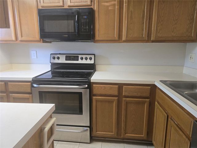 8713 LIBERTY PLACE, Tampa, FL 33615