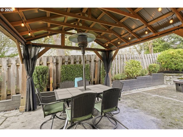 10534 Sw 80TH Ave, Portland, OR 97223