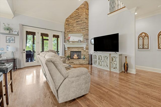 303 Charleston St, Lebanon, TN 37087