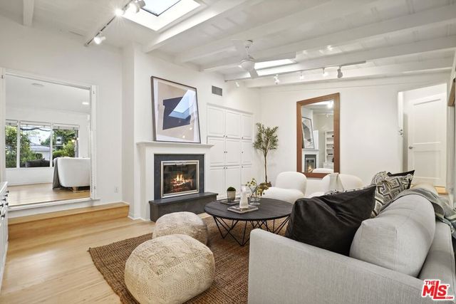 11911 Otsego Street, Valley Village, CA 91607