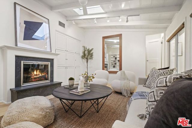 11911 Otsego Street, Valley Village, CA 91607