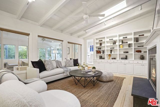 11911 Otsego Street, Valley Village, CA 91607