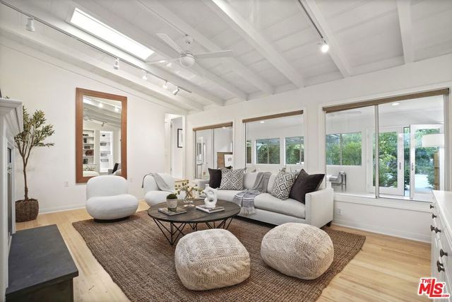 11911 Otsego Street, Valley Village, CA 91607