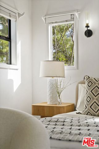 11911 Otsego Street, Valley Village, CA 91607