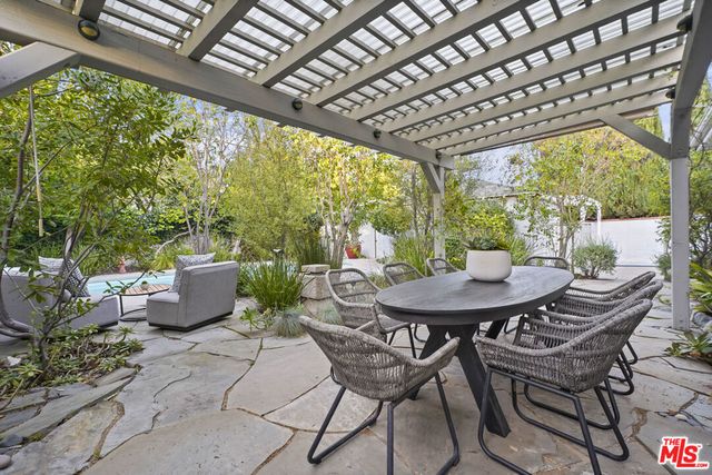 11911 Otsego Street, Valley Village, CA 91607