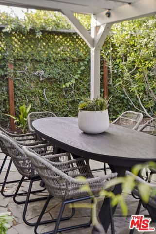 11911 Otsego Street, Valley Village, CA 91607