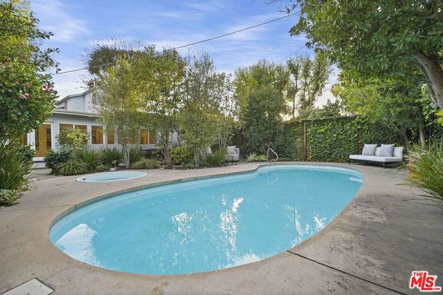 11911 Otsego Street, Valley Village, CA 91607