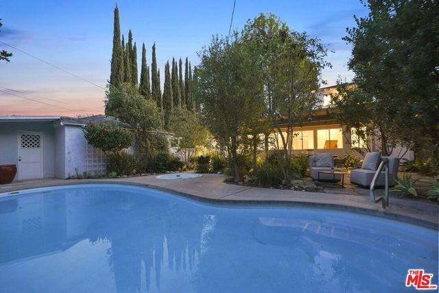 11911 Otsego Street, Valley Village, CA 91607