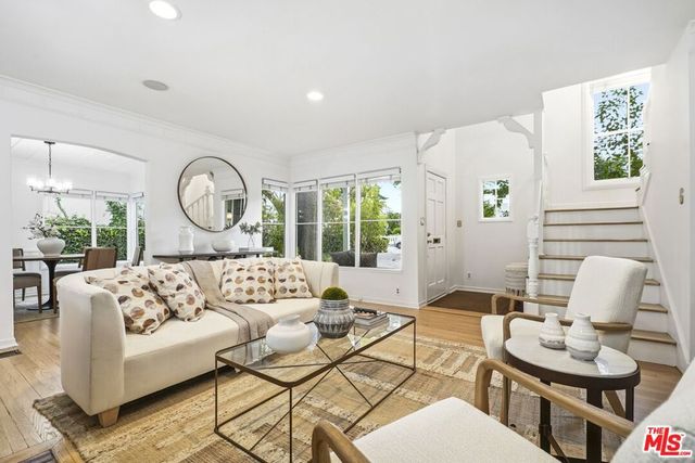 11911 Otsego Street, Valley Village, CA 91607