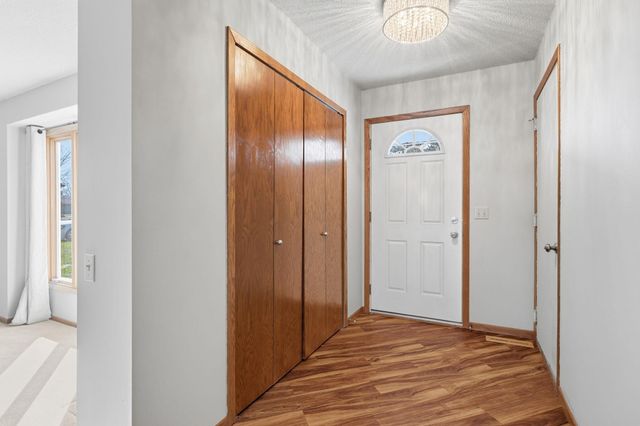 291 Poplar Drive, Shoreview, MN 55126