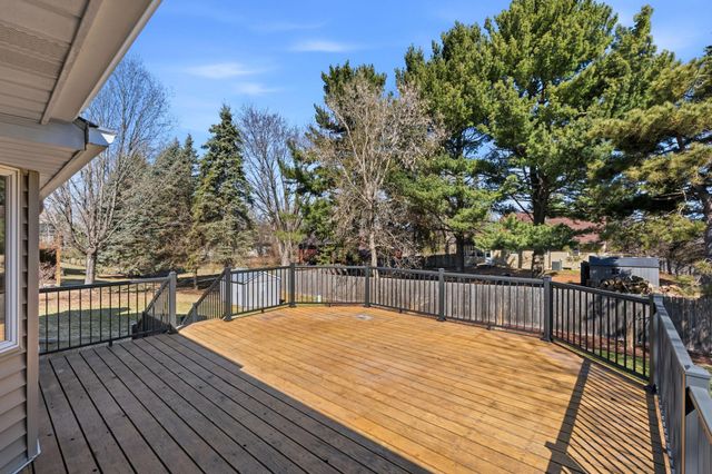 291 Poplar Drive, Shoreview, MN 55126