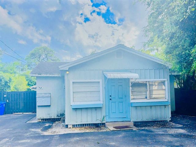 1122 SW 2nd Court 1-4, Fort Lauderdale, FL 33312