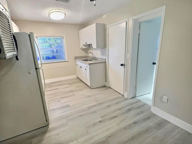 1122 SW 2nd Court 1-4, Fort Lauderdale, FL 33312