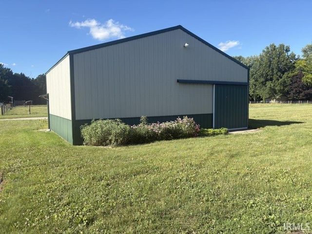 69590 County rd 21 Road, New Paris, IN 46553