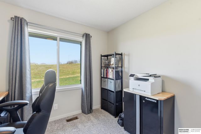 2022 Gindy Circle, Bellevue, NE 68147