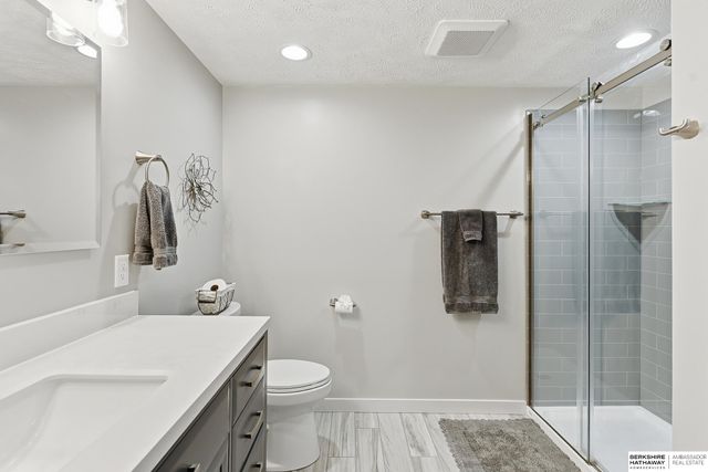 2022 Gindy Circle, Bellevue, NE 68147