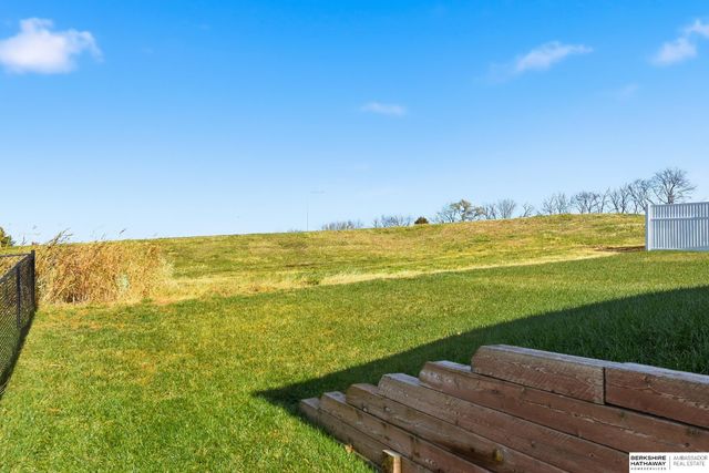 2022 Gindy Circle, Bellevue, NE 68147