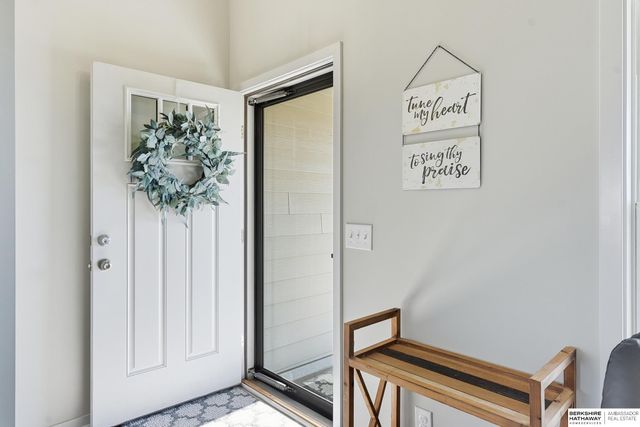 2022 Gindy Circle, Bellevue, NE 68147