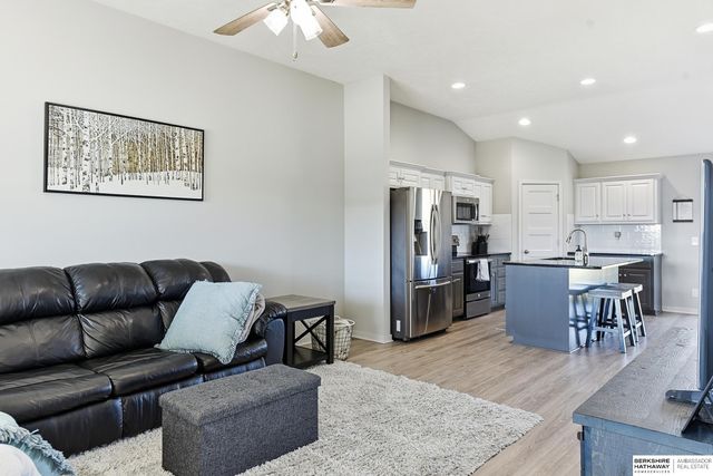 2022 Gindy Circle, Bellevue, NE 68147