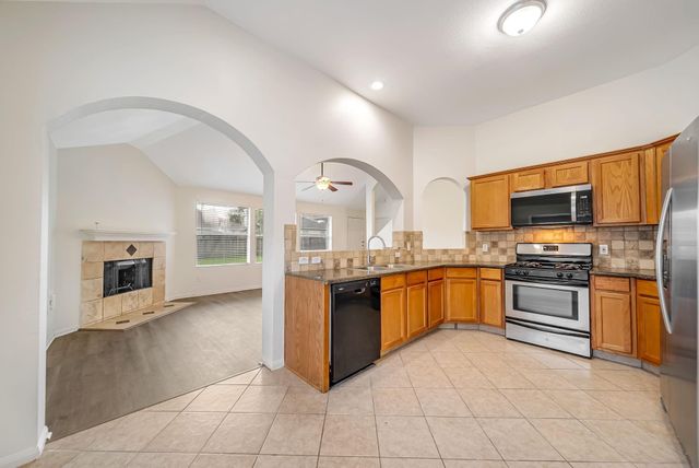 18439 Sunrise Oaks Court, Montgomery, TX 77316
