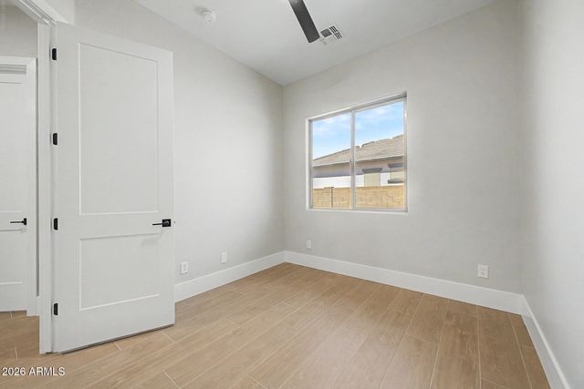 5629 W HEDGEHOG Place, Phoenix, AZ 85083