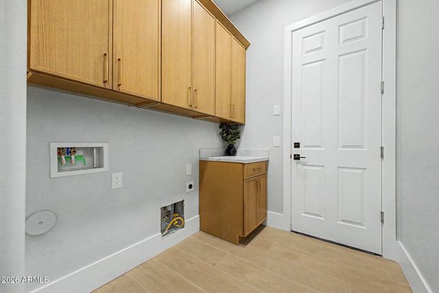 5629 W HEDGEHOG Place, Phoenix, AZ 85083