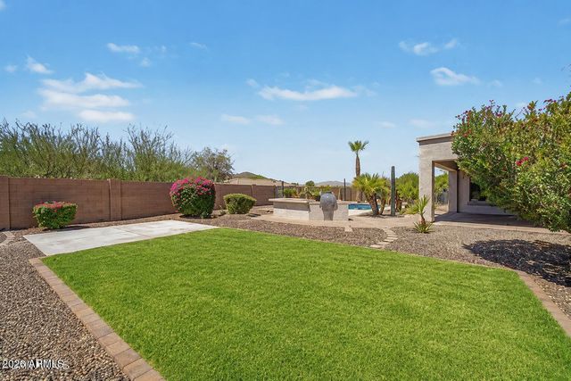 5629 W HEDGEHOG Place, Phoenix, AZ 85083