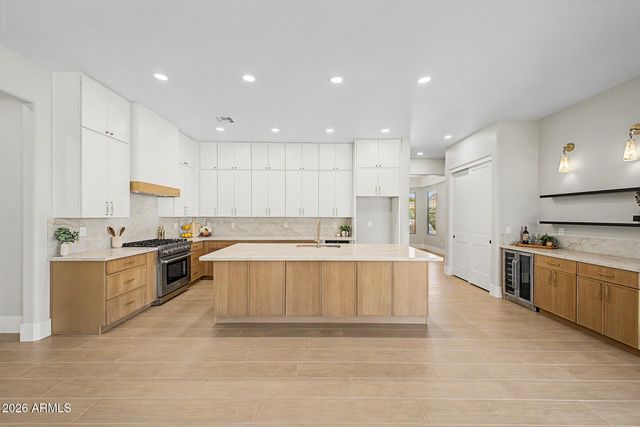 5629 W HEDGEHOG Place, Phoenix, AZ 85083