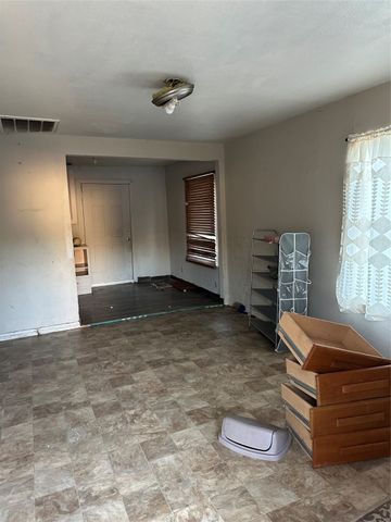 535 Ella Avenue, Dallas, TX 75217