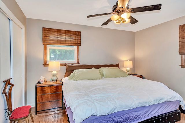 8838 Oakwood Drive, Hickory Hills, IL 60457