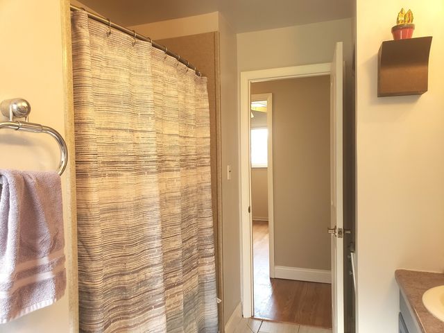 8838 Oakwood Drive, Hickory Hills, IL 60457