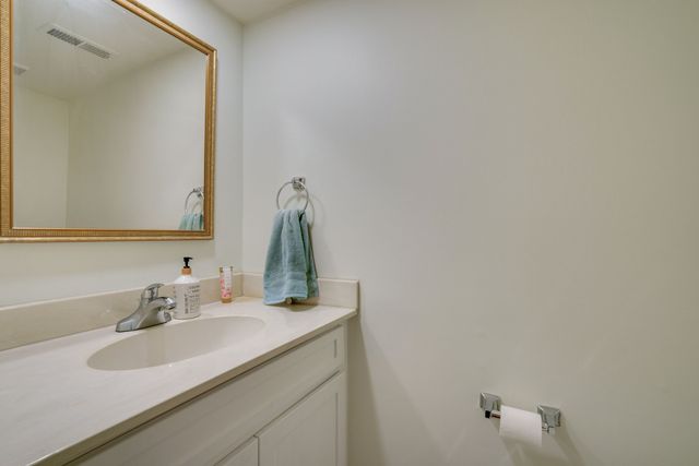 114 Brattlesboro Dr, Nashville, TN 37204