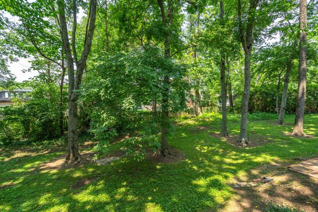 114 Brattlesboro Dr, Nashville, TN 37204