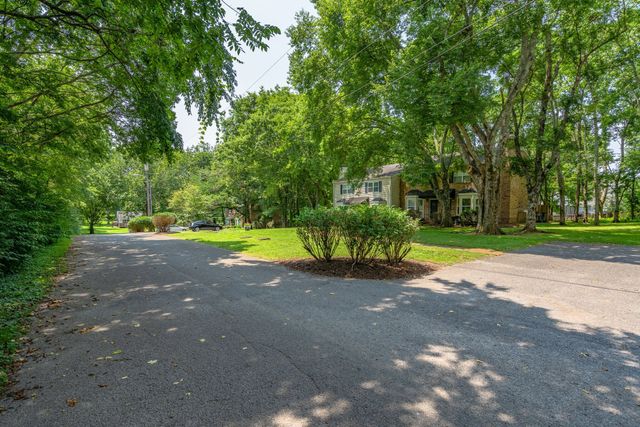 114 Brattlesboro Dr, Nashville, TN 37204
