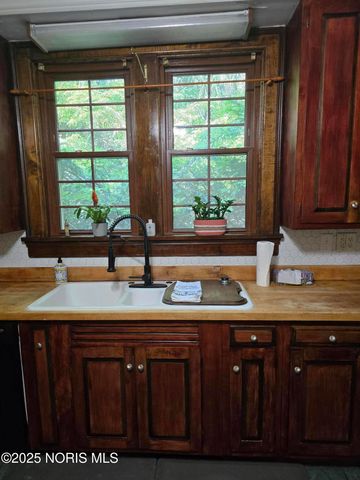 336 Holgate Avenue, Defiance, OH 43512