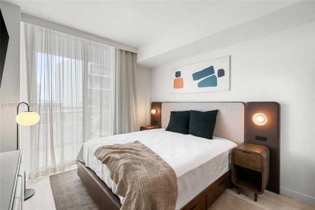 1611 SW 2nd Av 504, Miami, FL 33129