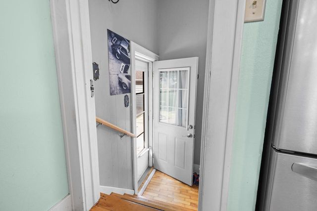 135 W 23RD AVENUE, Oshkosh, WI 54902