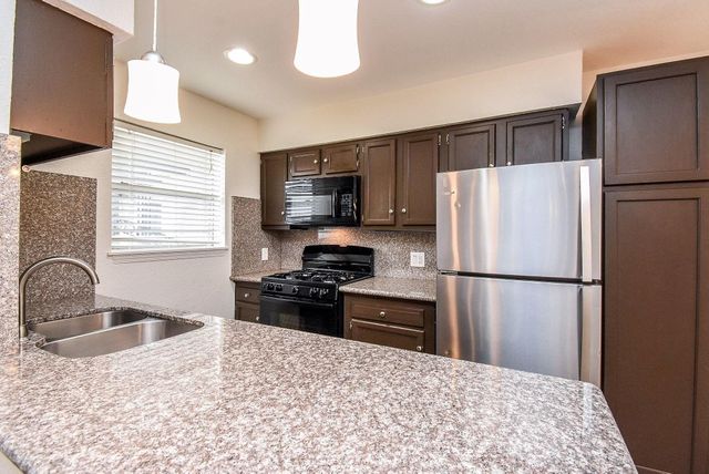 1404 Welch Street 2, Houston, TX 77006