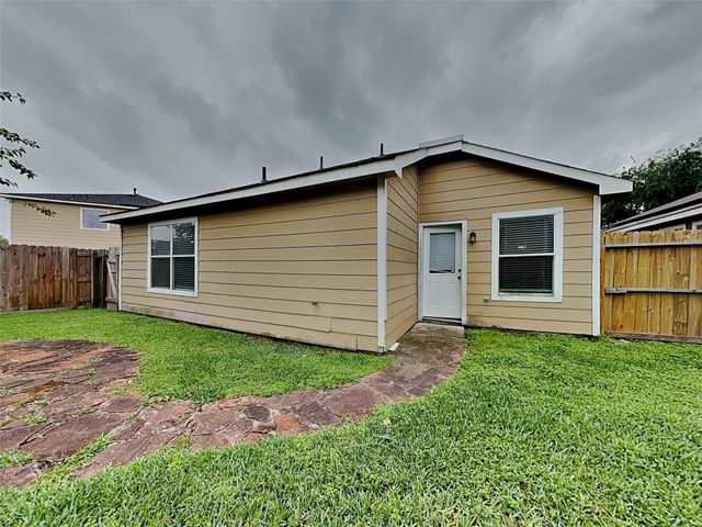 18798 Prairie Larkspur Drive, Houston, TX 77073