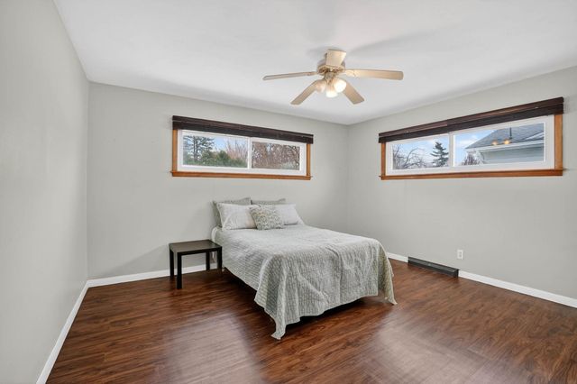 1421 Rainbow Drive, Cedar Falls, IA 50613