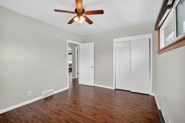 1421 Rainbow Drive, Cedar Falls, IA 50613