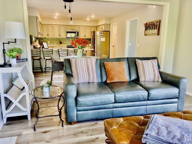 12 DelavEga Circle, Hot Springs Village, AR 71909