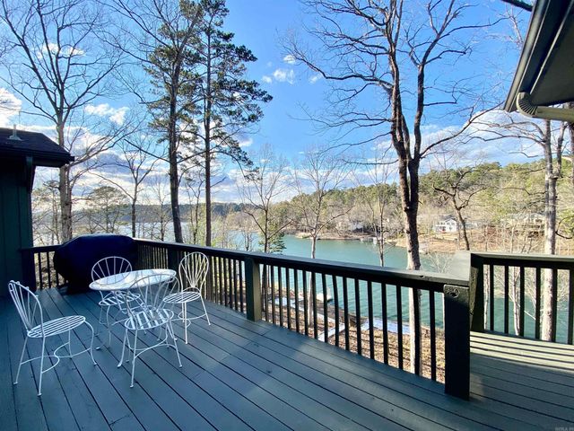 12 DelavEga Circle, Hot Springs Village, AR 71909