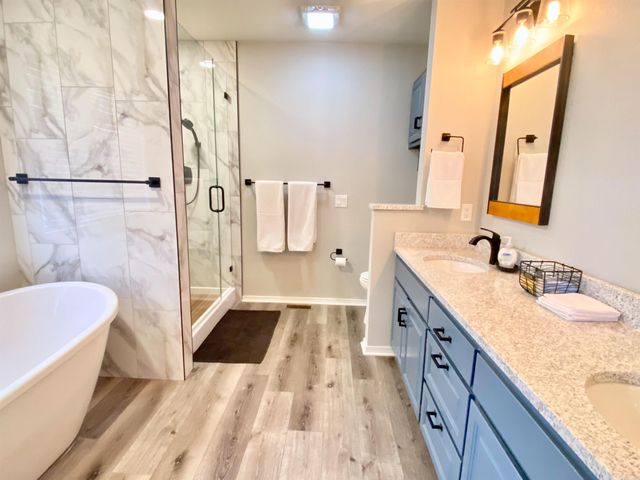 12 DelavEga Circle, Hot Springs Village, AR 71909