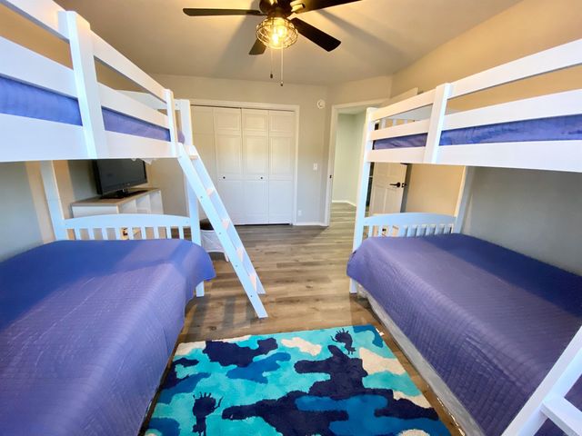 12 DelavEga Circle, Hot Springs Village, AR 71909