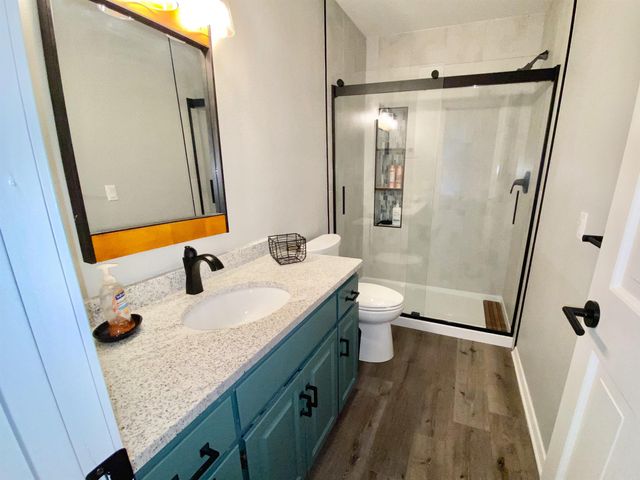 12 DelavEga Circle, Hot Springs Village, AR 71909