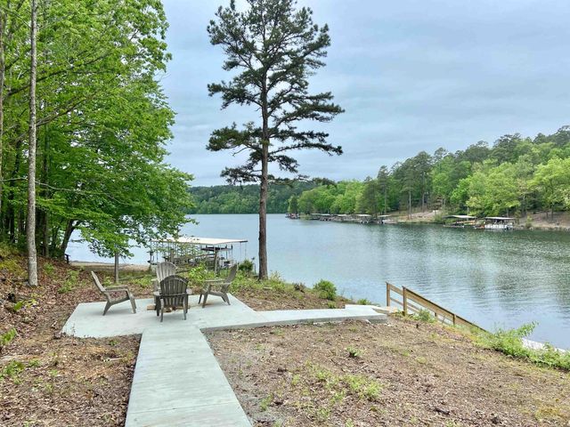 12 DelavEga Circle, Hot Springs Village, AR 71909