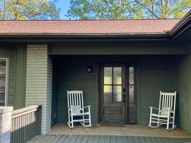 12 DelavEga Circle, Hot Springs Village, AR 71909