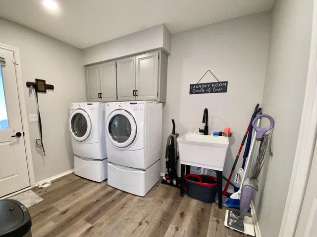 12 DelavEga Circle, Hot Springs Village, AR 71909