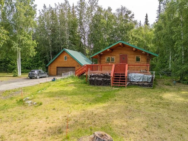 2305 WEASEL COURT, North Pole, AK 99705